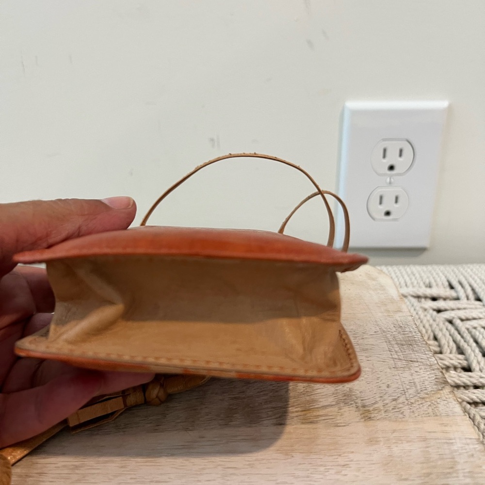 Vintage Tie Dye Stylish Tan Leather Crossbody Bag - Picture 8 of 12